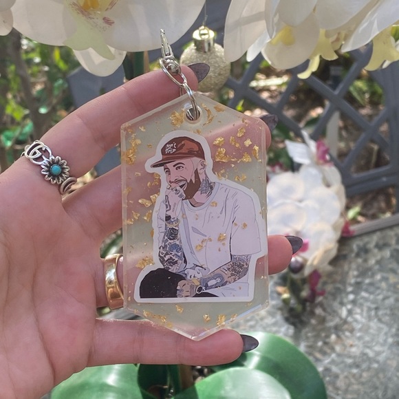 Mac Miller Tiny Desk Concert Cartoon & Gold Flakes Keychain Bag Charm Resin Art - Picture 12 of 12
